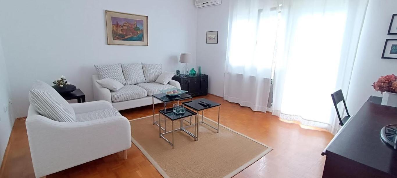 Amazing Seaview With A Balcony Near The - Kneza Trpimira I *
