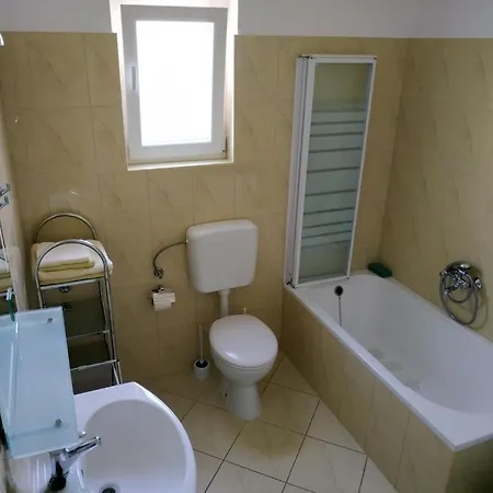 Amazing Seaview Apartment With A Balcony Near The Beach - Kneza Trpimira I Zadar Exteriér fotografie