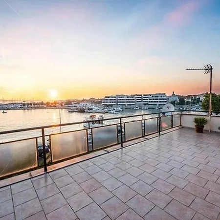 Amazing Seaview Apartment With A Balcony Near The Beach - Kneza Trpimira I Zadar Exteriér fotografie