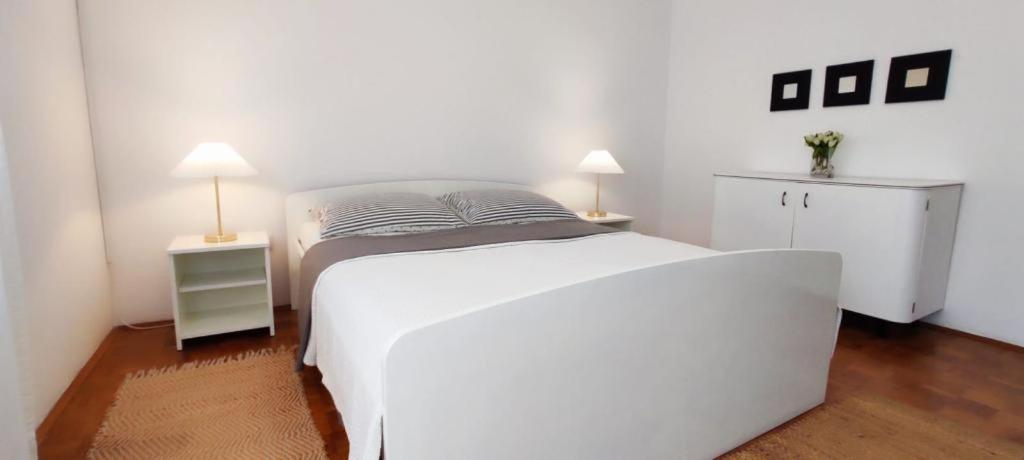 Appartement Amazing Seaview With A Balcony Near The - Kneza Trpimira I *